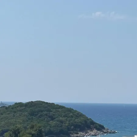 John Εξαμίλιο